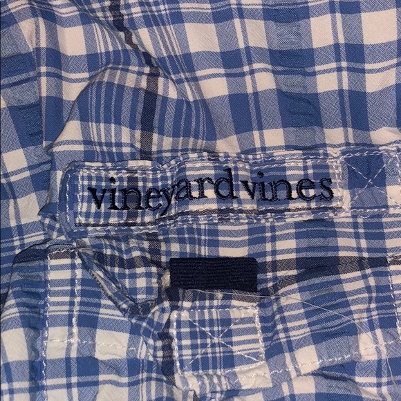 Vineyard vines short sleeve button down - Picture 2 of 3